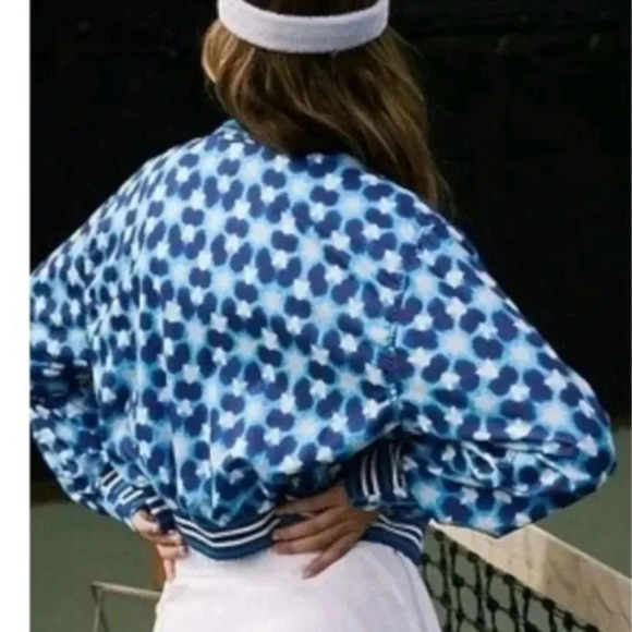 NWT Free People Movement Top Seed Printed Tennis Jacket Blue & White M - Picture 2 of 9
